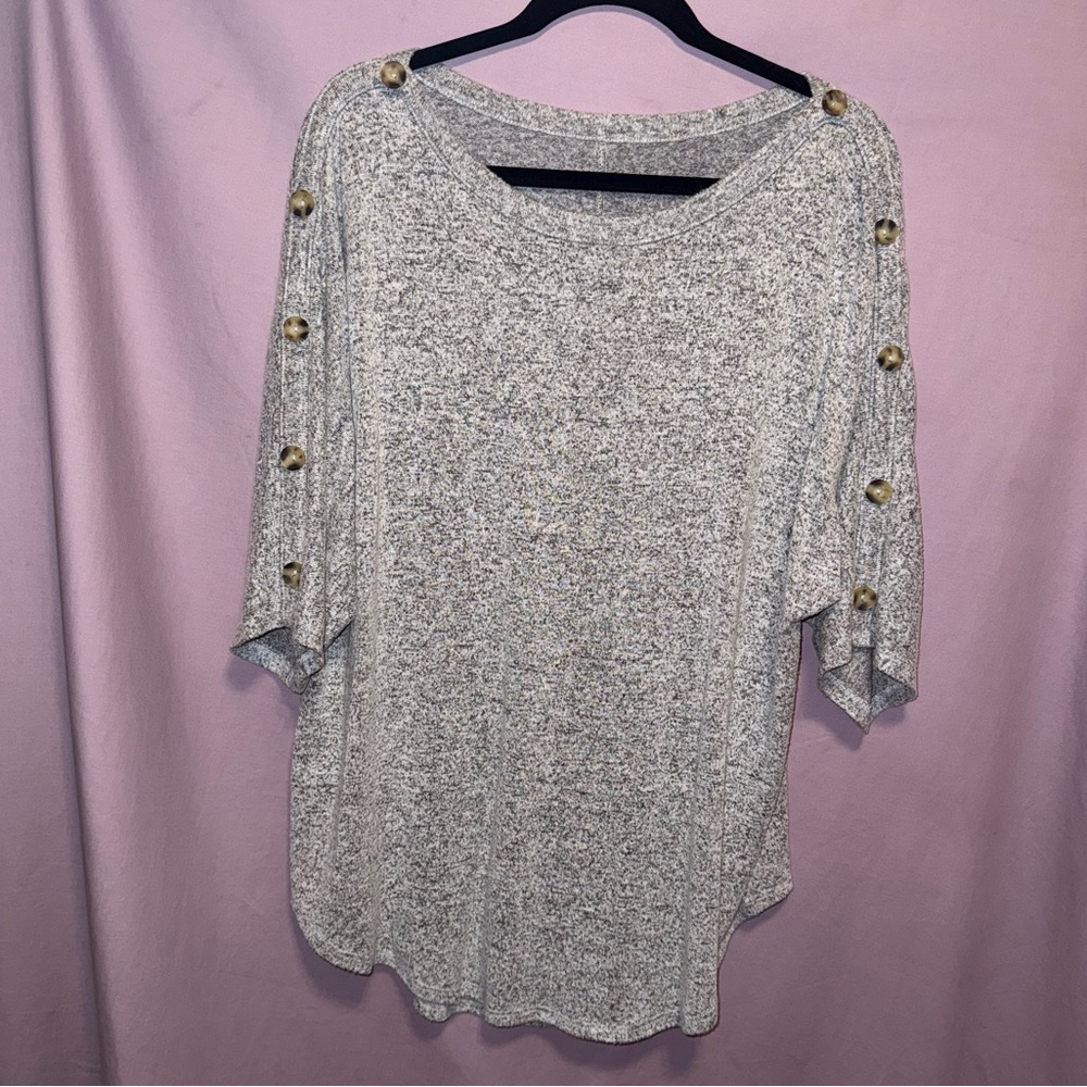 Women's Gray Button-Detail Quarter Sleeve Blouse (XL)